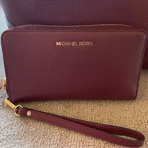 Michael Kors Zippered Wallet